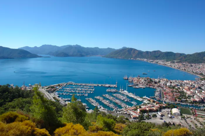Prices fall for families in top European holiday destinations