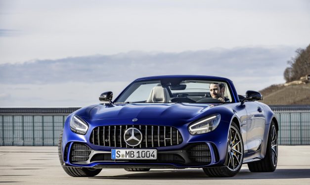 THE NEW MERCEDES-AMG GT R ROADSTER: HATS OFF TO THE BEAST OF THE GREEN HELL