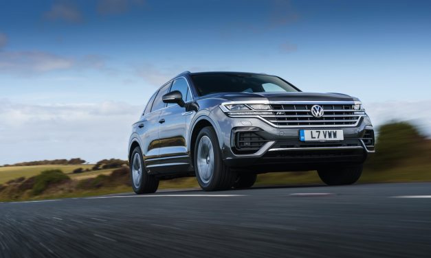 VOLKSWAGEN OFFERS 48-HOUR TEST DRIVES TO INVITE CUSTOMERS TO CHALLENGE TOUAREG LUXURY SUV