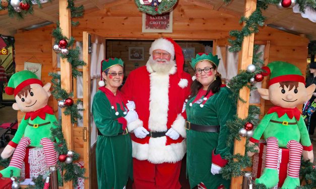 Santa ‘sleighs’ in to launch Christmas at St Tydfil Shopping Centre