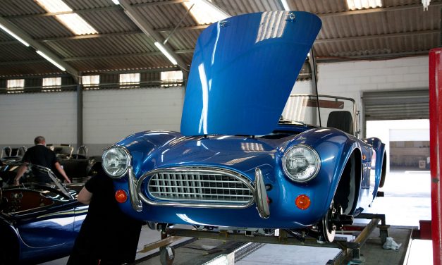 NEW AC COBRAS ARRIVE IN THE UK