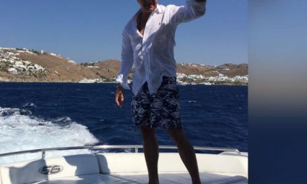 Moshe Strugano Share what we can experience during a Yacht Vacation