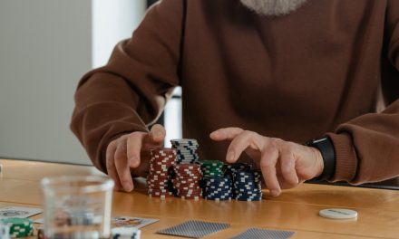 Virtual or real casino — how to make a choice?