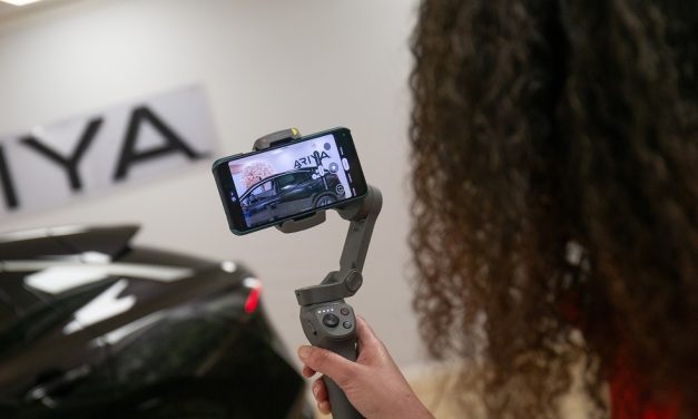 The high-tech Live Showroom that lets customers connect direct with Nissan from their home or office