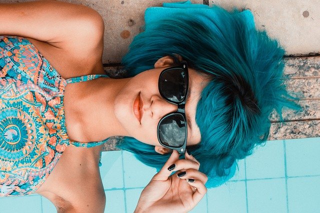 4 Beauty Looks to Make Your Tan Pop