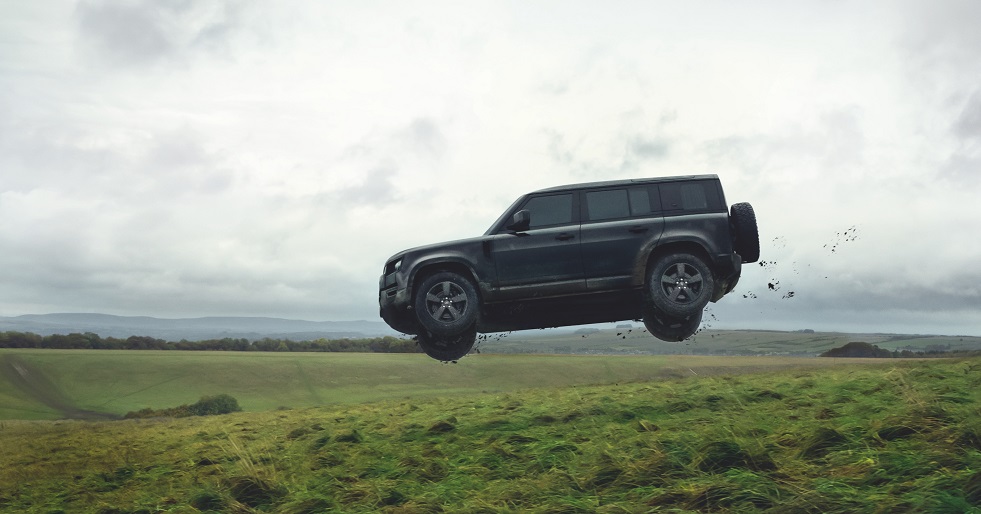 Bid for Bond: No Time To Die Defenders, Range Rover and Jaguar in 007 charity auction at Christie’s