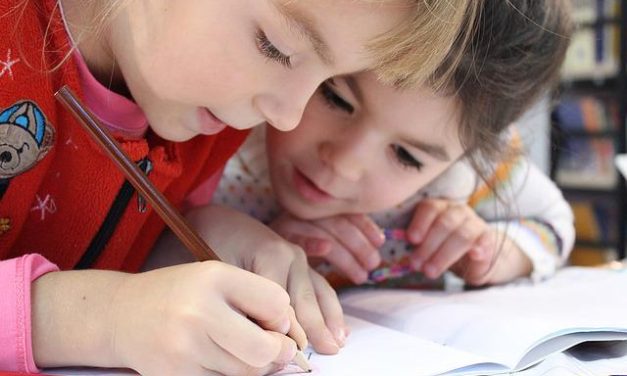 Eight Great Ways to Mark Your Child’s First Day of School