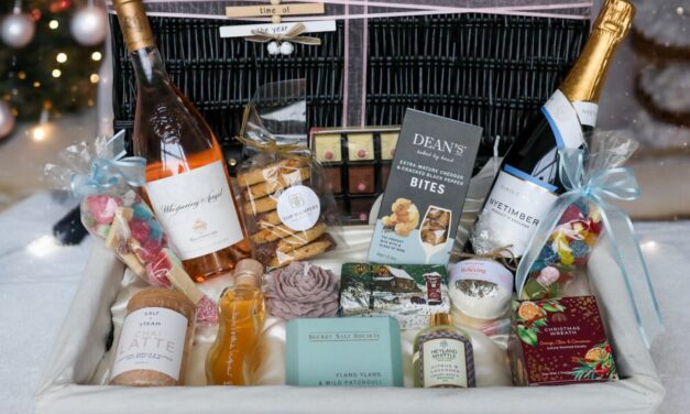 Dazzle your loved ones this Christmas with a hamper created just for them