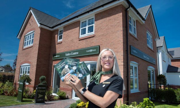 HOMEBUILDER URGES RESIDENTS TO LOOK AFTER WILDLIFE WITH NEW LEAFLETS