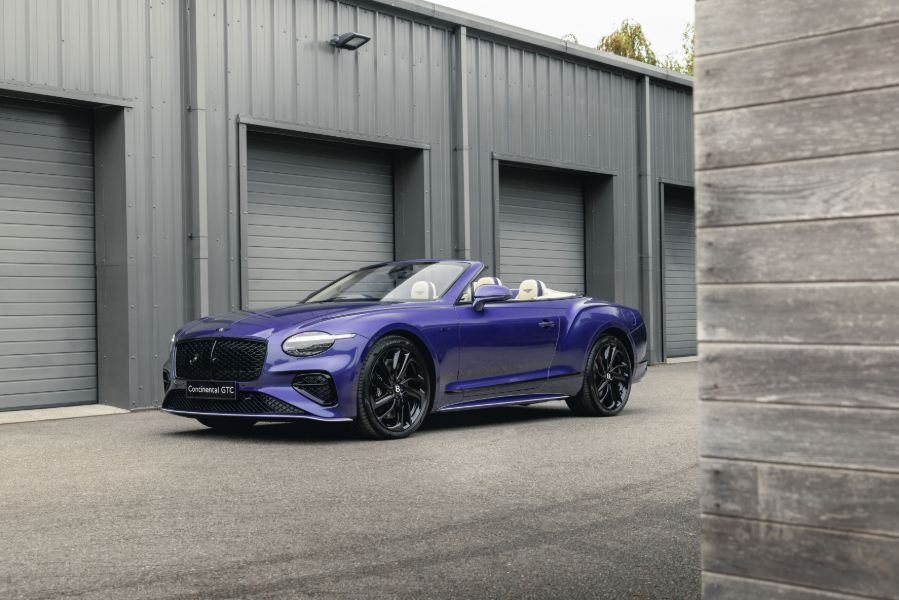 Vibrant in Violette – a hue from the past