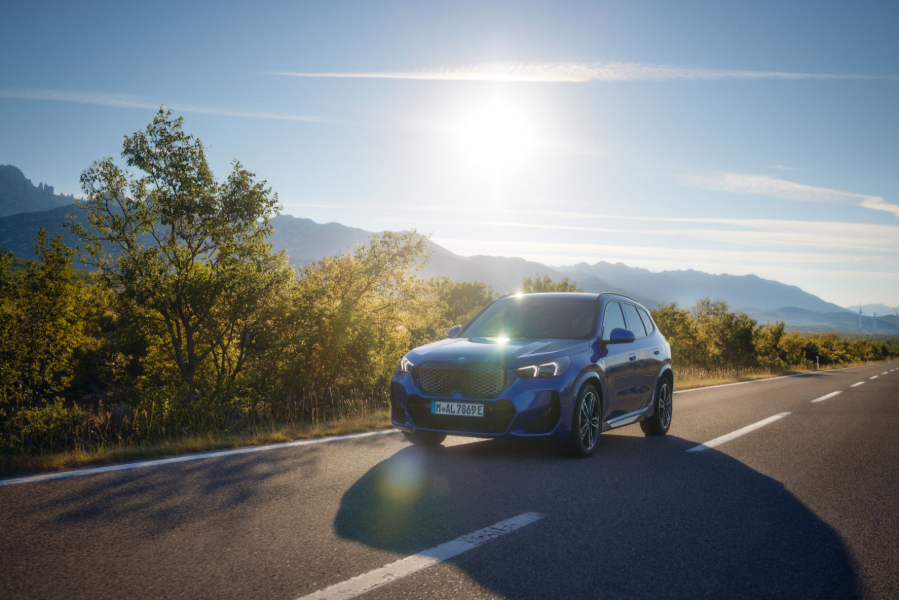 BMW Group posts third-quarter sales growth
