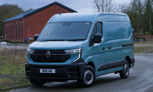 Renault adds two years’ free extended warranty across its award-winning LCV range during the Pro+ Days event