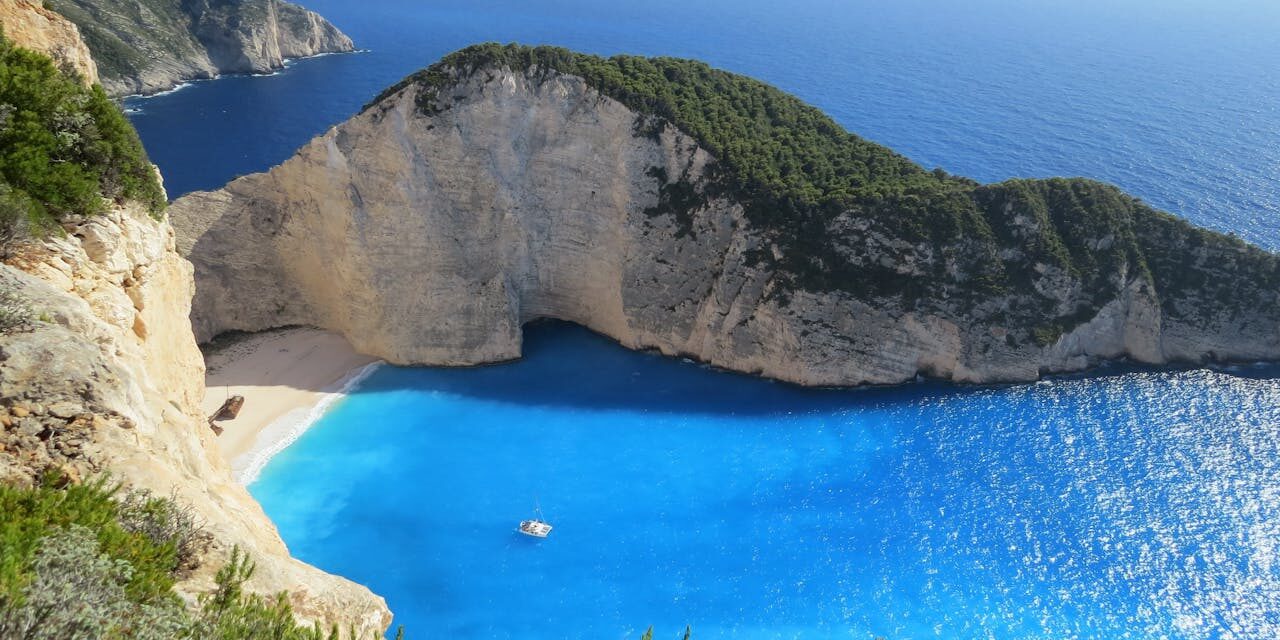 InsureandGo research reveals the rise of wellbeing holidays for 2026