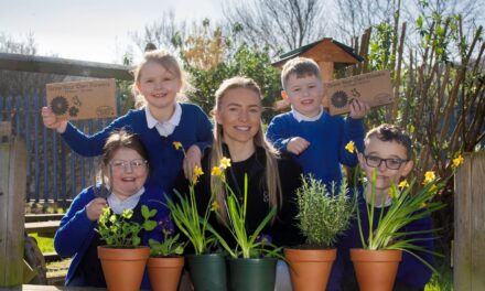 CHILDREN IN PRESTATYN LEARN ABOUT WILDLIFE WITH HELP FROM HOMEBUILDER
