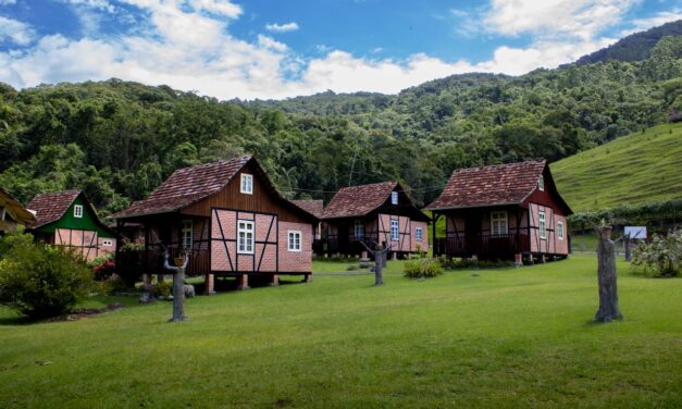 Welsh Holiday Cottages and Glamping: Signage for Self-Catering Hosts